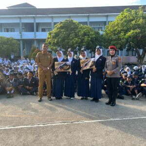 Polres Loteng Kampanyekan “Rise and Speak” Lawan Kekerasan di Kalangan Pelajar. ‎ ‎