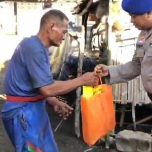 Ditpolairud Polda NTB Salurkan Paket Sembako, Dana Hasil Program “Sedekah Rp1.000 Per Hari”