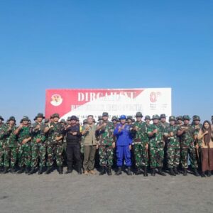 Dari Pramuka hingga TNI, Semua Turun Bersihkan Pantai Loang Baloq