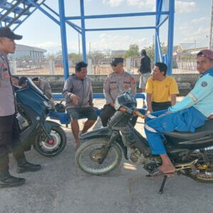 Polsek Kawasan Pelabuhan Laut Bima Gelar Jumat Curhat, Serap Aspirasi dan Keluhan Masyarakat