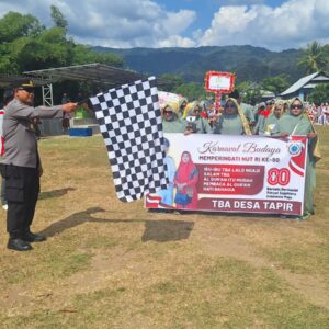 Polsek Seteluk Pimpin Pengamanan Pawai Budaya HUT RI ke-80