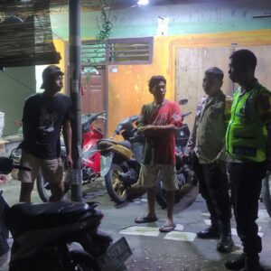 Polsek Taliwang Laksanakan Patroli Dialogis, Wujudkan Situasi Kamtibmas Kondusif
