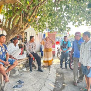 Sat Binmas Polres Bima Kota Gelar Jumat Curhat di Kecamatan Raba, Serap Aspirasi dan Keluhan Masyarakat