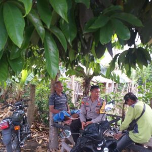 Polsek Kuripan Gencarkan Edukasi Pemanfaatan Lahan di Dusun Tegal, Lombok Barat