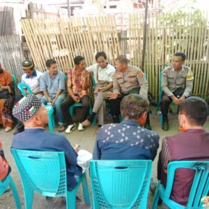 Polsek Rasanae Barat Gelar Jumat Curhat, Serap Keluhan Warga Sarae