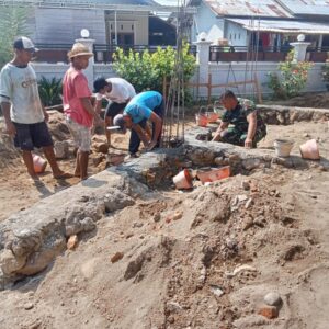 Semangat Gotong Royong di Tanjung, Babinsa Dampingi Warga Bangun Masjid