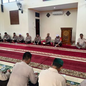 Polres Bima Kota Gelar Binrohtal Rutin untuk Tingkatkan Kebersamaan dan Profesionalisme