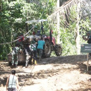 Kreativitas dan Kebersamaan Warnai TMMD ke-126 di Lombok Barat