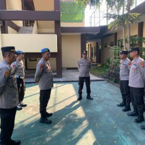 Kasi Propam Polres Lombok Utara Sosialisasikan Aplikasi WBS kepada Anggota Bag Log, Dorong Transparansi dan Dukung Reformasi Polri