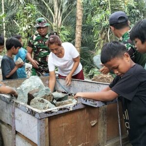 Jalan Menuju Sekolah Lebih Mudah Berkat TMMD ke-126 Kodim 1606 Mataram