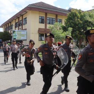 Polres Bima Kota Polda NTB Gelar Simulasi Sispam Mako, Latih Kesiapsiagaan Personel