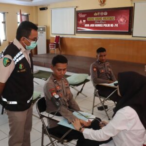 ‎Peringati Hari Jadi Humas Polri ke-74, Polres Bima Kota Gelar Donor Darah Serentak