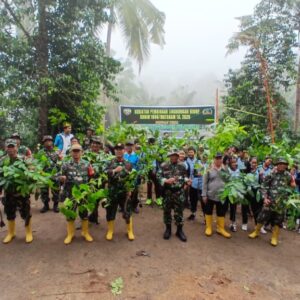 Ribuan Pohon Ditanam, Giri Madia Bergerak Selamatkan Lingkungan