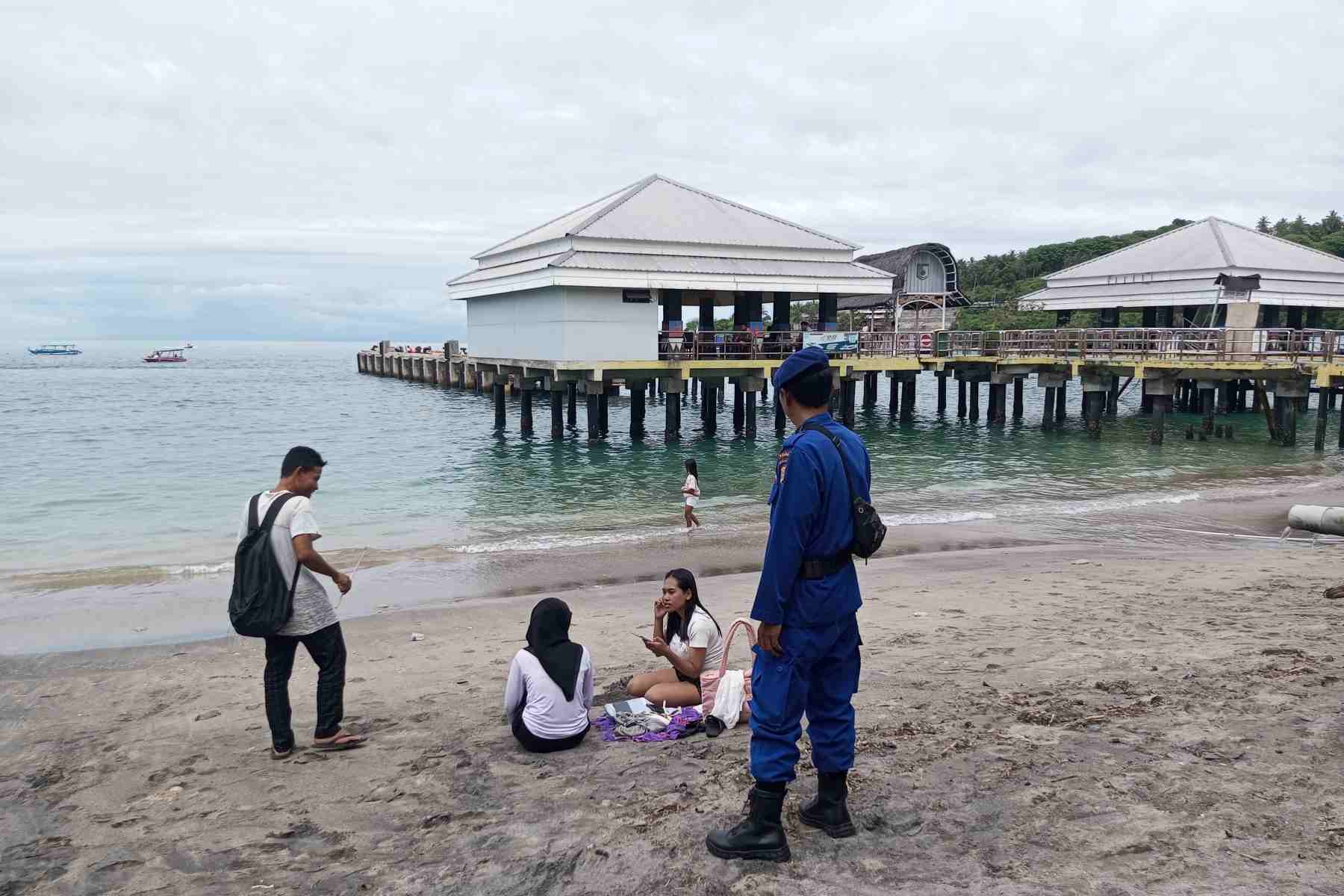 Polairud Lombok Barat Pastikan Sitkamtibmas Pesisir Senggigi Kondusif