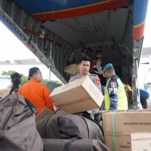 Kapolri Salurkan Bantuan Kemanusiaan untuk Korban Bencana di Lhokseumawe