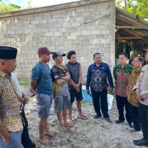 Kapal GT 17 Karam di Labangka, Tim SAR dan Polsek Labangka Tangani Evakuasi 4 Awak Kapal