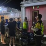Patroli Dialogis Polsek Seteluk Sasar Anak Muda dan Tempat Tongkrongan