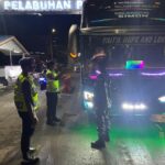 Polsek KPL Tano Gelar KRYD di Pelabuhan Poto Tano, Kapolres Tekankan Keamanan Gerbang Lintas Pulau Sumbawa